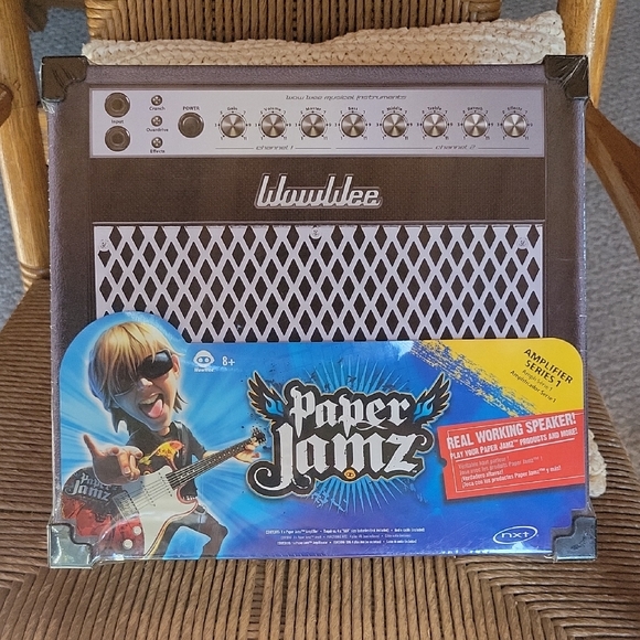 Paper Jamz Other - WowWee, Paper Jamz, amplifer series 1, real working speaker
